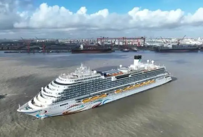 國產(chǎn)首艘大型郵輪 國產(chǎn)首艘大型郵輪