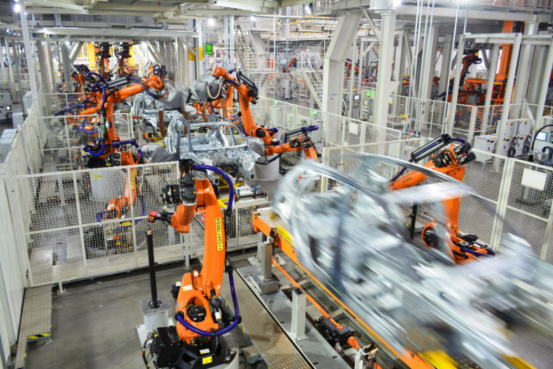 喜提先進級智能工廠“全家桶”！一汽-大眾五大基地領跑行業轉型